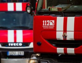 Daugiabutyje Kaune kilo gaisras: rastas vyras be sąmonės, evakuota 20 žmonių